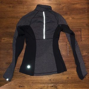 Lululemon reversible pullover shirt